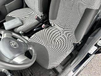 Toyota Aygo Gereserveerd 1.0 VVT-i 68pk aut + f1 Aspiration - nap - airco - facelift - led - bleutooth - elektr ramen - slechts 75dkm picture 34