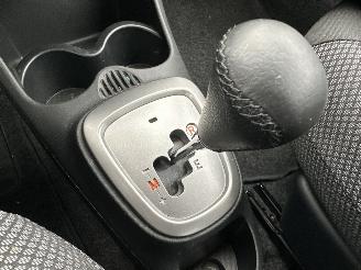 Toyota Aygo Gereserveerd 1.0 VVT-i 68pk aut + f1 Aspiration - nap - airco - facelift - led - bleutooth - elektr ramen - slechts 75dkm picture 15