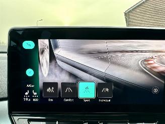 Volkswagen ID.4 Gereserveerd 77kWh 204pk aut First Edition - nap - 20 inch - navi - keyless - sfeerverl - cam - front + line assist - trekh picture 15