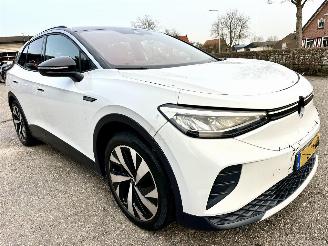 Volkswagen ID.4 Gereserveerd 77kWh 204pk aut First Edition - nap - 20 inch - navi - keyless - sfeerverl - cam - front + line assist - trekh picture 3