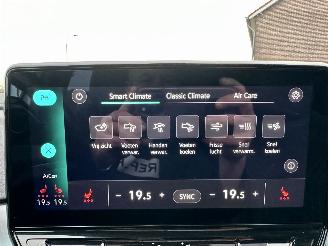 Volkswagen ID.4 Gereserveerd 77kWh 204pk aut First Edition - nap - 20 inch - navi - keyless - sfeerverl - cam - front + line assist - trekh picture 37