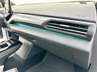 Volkswagen ID.4 Gereserveerd 77kWh 204pk aut First Edition - nap - 20 inch - navi - keyless - sfeerverl - cam - front + line assist - trekh picture 22