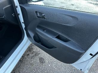 Kia Picanto 1.0 MPi 67pk ComfortLine 5drs - nap - airco - btw - aux - usb - esp - elektr ramen - stuurbed - lichtsensor picture 41