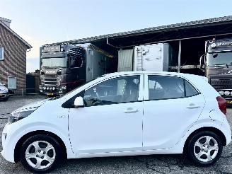 skadebil auto Kia Picanto 1.0 MPi 67pk ComfortLine 5drs - nap - airco - btw - aux - usb - esp - elektr ramen - stuurbed - lichtsensor 2019/11