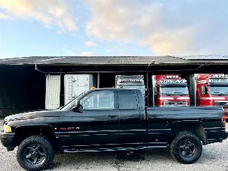 Schade bestelwagen Dodge Ram 1500 V8 Magnum 4x4 lpg automaat - nap - uitlaat klepsysteem - airco - cruise - leer - 4x goede banden - dvd - trekh 1998/7