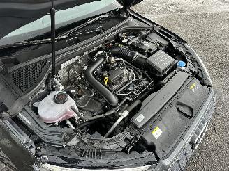 Audi A3 gereserveerd Sportback 30 TFSI Hybrid 122pk aut + f1 S-Edition - nap - 3x S-line - virtual - front + line assist - keyless entry + start picture 84