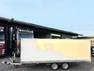 Schade aanhangwagen Konag  N/A aanhangwagen - org nl - 601x191x200cm buitenwerkse maten - lichte schade - kan zo rijdend mee 2021/12