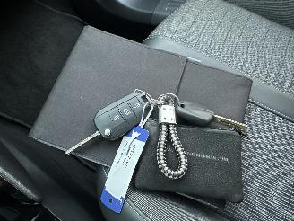 Peugeot 2008 1.2 Turbo 131pk 6-bak PureTech Allure - nap - navi - carplay - clima - cruise - pdc - line assist - trekh picture 33