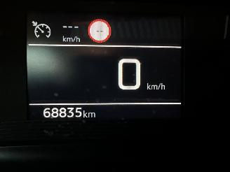 Peugeot 2008 1.2 Turbo 131pk 6-bak PureTech Allure - nap - navi - carplay - clima - cruise - pdc - line assist - trekh picture 28