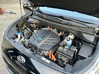 Kia e-Niro gereserveerd 64kWh 204pk aut + f1 DynamicPlusLine - nap - schuifdak elektr - keyless - front + line assist - stuur + stoelverw picture 74