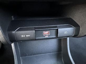 Kia e-Niro gereserveerd 64kWh 204pk aut + f1 DynamicPlusLine - nap - schuifdak elektr - keyless - front + line assist - stuur + stoelverw picture 42