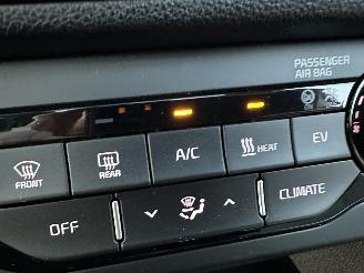 Kia e-Niro gereserveerd 64kWh 204pk aut + f1 DynamicPlusLine - nap - schuifdak elektr - keyless - front + line assist - stuur + stoelverw picture 41