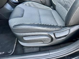 Kia e-Niro gereserveerd 64kWh 204pk aut + f1 DynamicPlusLine - nap - schuifdak elektr - keyless - front + line assist - stuur + stoelverw picture 48