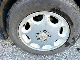 Mercedes S-klasse 500 5.0i 320pk aut classic - schuifdak - memory l+r - stoelverw - pdc - clima - taxatierapport 21.000 euro - youngitmer picture 100