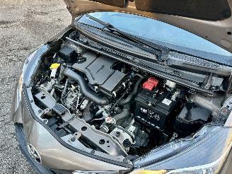 Toyota Yaris 1.0 VVT-i 69pk Comfort 5drs - nap - front + line assist - airco - bleutooth - aux - usb - stuurbediening picture 59