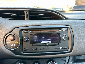 Toyota Yaris 1.0 VVT-i 69pk Comfort 5drs - nap - front + line assist - airco - bleutooth - aux - usb - stuurbediening picture 18