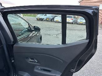 Dacia Sandero Stepway 1.0 TCe 101pk 6-bak Bi-Fuel Comfort - nap - navi - camera - side assist - lpg/g3 onderbouw fabrieksaf picture 67