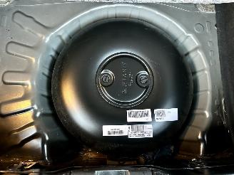 Dacia Sandero Stepway 1.0 TCe 101pk 6-bak Bi-Fuel Comfort - nap - navi - camera - side assist - lpg/g3 onderbouw fabrieksaf picture 65