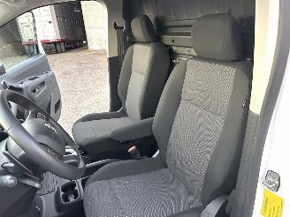 Toyota Proace City 1.5 D-4D 131pk 8-Traps aut + f1 Live - nap - camera - apple carplay + android - airco - cruise - pdc v+a picture 18