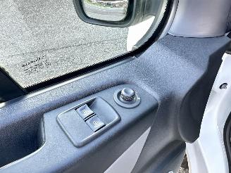 Renault Trafic 1.6 dCi 120pk 6-bak euro.6 T27 L1/H1 Comf - nap - 3pers - navi - airco - cruise - pdc - trekh - imperiaal picture 32