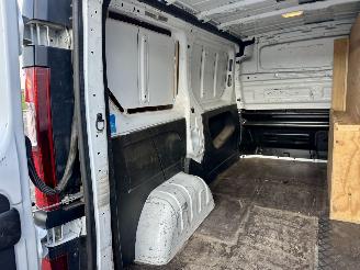 Renault Trafic 1.6 dCi 120pk 6-bak euro.6 T27 L1/H1 Comf - nap - 3pers - navi - airco - cruise - pdc - trekh - imperiaal picture 44