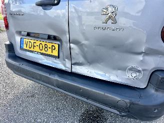 Peugeot Partner 1.5 BlueHDI 131pk 8-Traps aut + f1 Grip Long 3Pers - nap - camera - airco - carplay - 82dkm nieuw distr.riem - pdc v+a picture 78