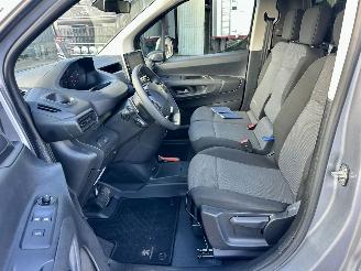 Peugeot Partner 1.5 BlueHDI 131pk 8-Traps aut + f1 Grip Long 3Pers - nap - camera - airco - carplay - 82dkm nieuw distr.riem - pdc v+a picture 45