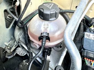 Peugeot Partner 1.5 BlueHDI 131pk 8-Traps aut + f1 Grip Long 3Pers - nap - camera - airco - carplay - 82dkm nieuw distr.riem - pdc v+a picture 71