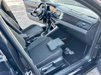 Volkswagen Polo 1.0 TSI 95pk aut + f1 Life 5drs - 69dkm nap - carplay - front + line assist - airco - cruise contr - virtual cockpit picture 24