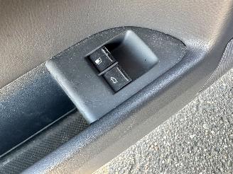 Volkswagen Touareg 4.2 V8 4WD 310pk aut Highl - org nl + nap - luchtvering - schuifdak - leer - memory l+r - clima + cruise - 20 inch picture 46