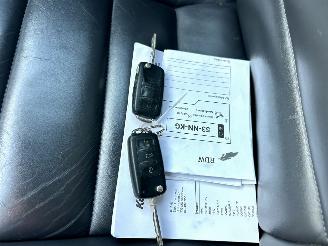 Volkswagen Touareg 4.2 V8 4WD 310pk aut Highl - org nl + nap - luchtvering - schuifdak - leer - memory l+r - clima + cruise - 20 inch picture 30