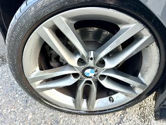 BMW 1-serie 120i 177pk 8-traps aut M-Sport - schuifdak - navi - pdc - keyless - alcantara - zwarte hemel - stoelverw picture 80