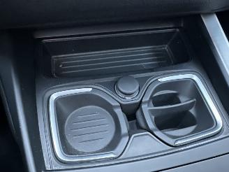 BMW 1-serie 120i 177pk 8-traps aut M-Sport - schuifdak - navi - pdc - keyless - alcantara - zwarte hemel - stoelverw picture 42