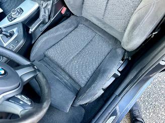 BMW 1-serie 120i 177pk 8-traps aut M-Sport - schuifdak - navi - pdc - keyless - alcantara - zwarte hemel - stoelverw picture 45