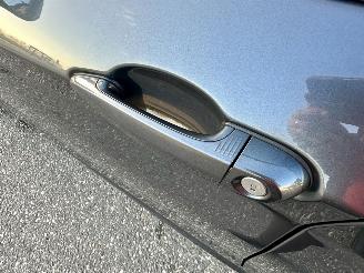 BMW 1-serie 120i 177pk 8-traps aut M-Sport - schuifdak - navi - pdc - keyless - alcantara - zwarte hemel - stoelverw picture 12