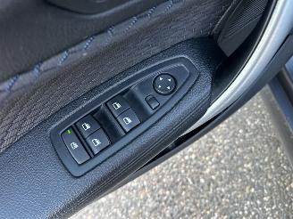 BMW 1-serie 120i 177pk 8-traps aut M-Sport - schuifdak - navi - pdc - keyless - alcantara - zwarte hemel - stoelverw picture 44