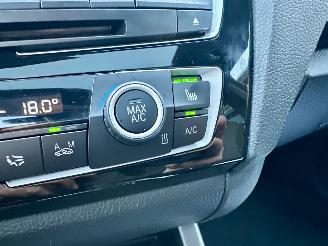 BMW 1-serie 120i 177pk 8-traps aut M-Sport - schuifdak - navi - pdc - keyless - alcantara - zwarte hemel - stoelverw picture 24