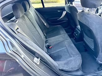 BMW 1-serie 120i 177pk 8-traps aut M-Sport - schuifdak - navi - pdc - keyless - alcantara - zwarte hemel - stoelverw picture 63