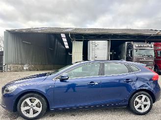 krockskadad bil auto Volvo V-40 2.0 D4 Ocean Race Business 2014/10