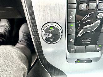 Volvo V-40 2.0 D4 190pk 6-bak Ocean Race Bus - pano - xenon - nap - navi - camera - pdc v+a - memory - trekh picture 21