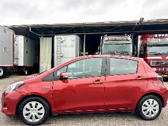 Vaurioauto  passenger cars Toyota Yaris 1.5 Full Hybrid Aspiration 2013/3