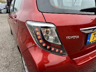 Toyota Yaris 1.5 Full Hybrid 89pk automaat Aspiration - nap - camera - clima + cruise contr - pdc - afn trek - boekjes + sleutels picture 12