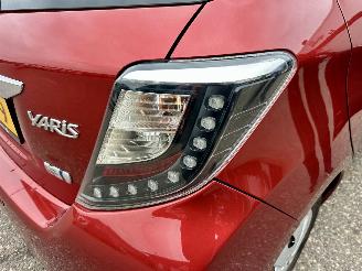 Toyota Yaris 1.5 Full Hybrid 89pk automaat Aspiration - nap - camera - clima + cruise contr - pdc - afn trek - boekjes + sleutels picture 96