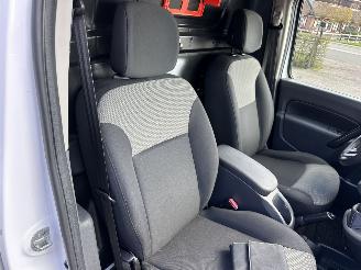 Renault Kangoo Maxi 1.5 Blue dCi 95pk 6-bak Luxe - nap - 1e eig - airco - cruise - pdc - 2x schuifdeur - klapdeuren - euro.6 picture 18