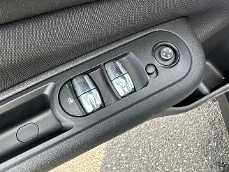 Mini Clubman Cooper 1.5T 136pk 6-traps aut - pano - nap - 1e eig - keyless entry + start - line assist - clima + cruise contr picture 47