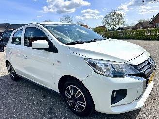 Mitsubishi Space-star 1.0i 71pk Cool+ 5drs - nap - airco - elektr pakket - licht + regensensor - facelift - 4x nieuwe banden picture 4