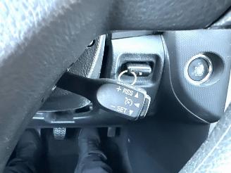 Toyota Corolla-verso 1.6 VVT-i 110pk Terra - 197dkm nap - airco - cruise contr - pdc - elektr spiegels + ramen voor - all season picture 21