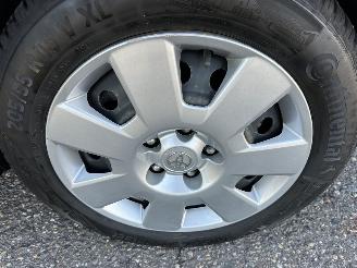 Toyota Corolla-verso 1.6 VVT-i 110pk Terra - 197dkm nap - airco - cruise contr - pdc - elektr spiegels + ramen voor - all season picture 59