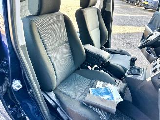 Toyota Corolla-verso 1.6 VVT-i 110pk Terra - 197dkm nap - airco - cruise contr - pdc - elektr spiegels + ramen voor - all season picture 43