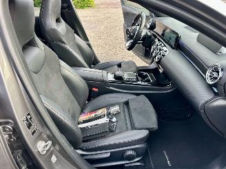 Mercedes A-klasse Gereserveerd AMG Bus Sol 7-Traps aut + F1 - pano - widescreen - sfeerverl - front + side + park assist - stoelverw picture 30
